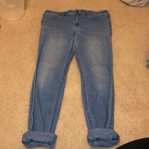 Hollister jeans